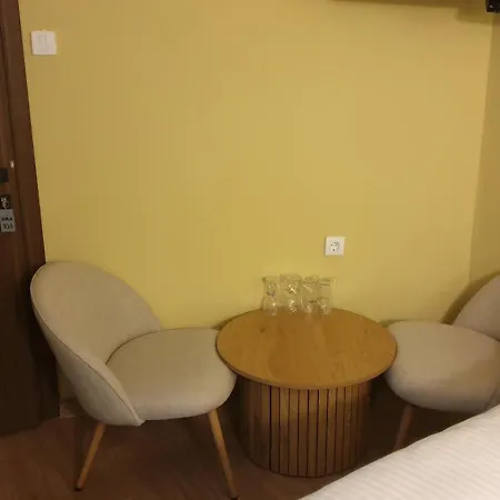 Era アパートホテル Meljak