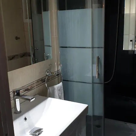 Era アパートホテル Meljak